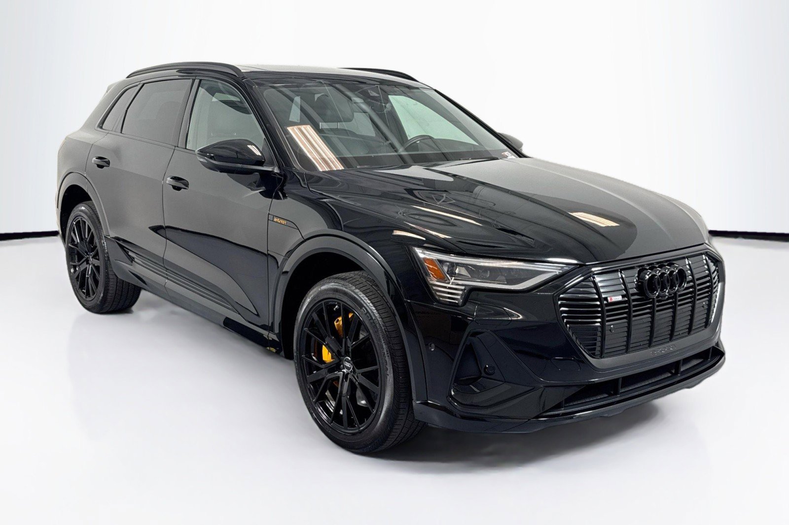 Used 2022 Audi e-tron Chronos w/ Chronos Package image 3