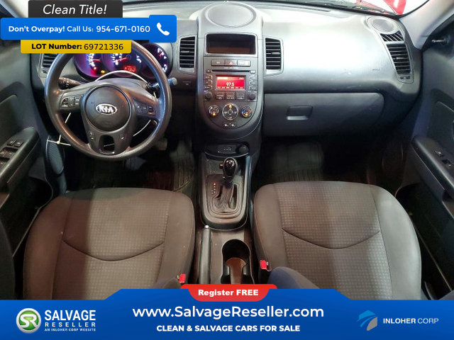 Used 2013 Kia Soul FWD image 11
