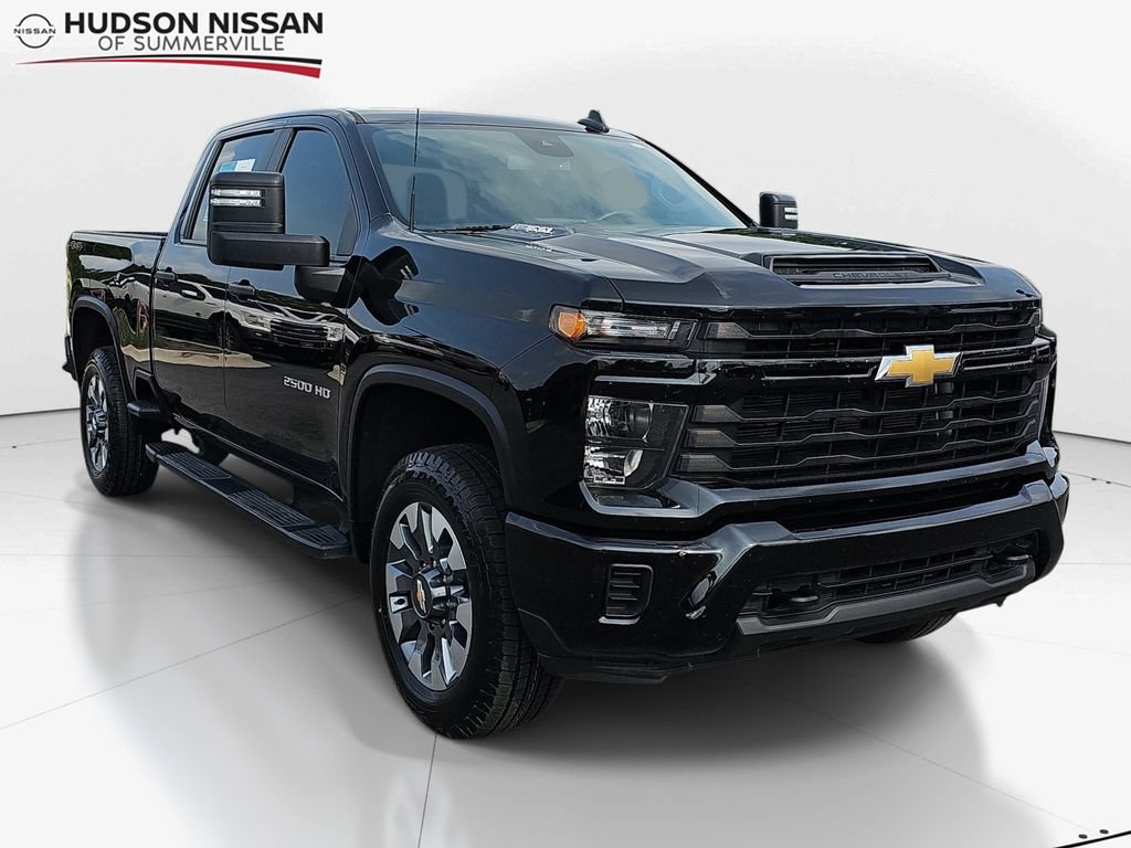 Used 2024 Chevrolet Silverado 2500 Custom w/ Custom Value Package AWD/4WD image 1