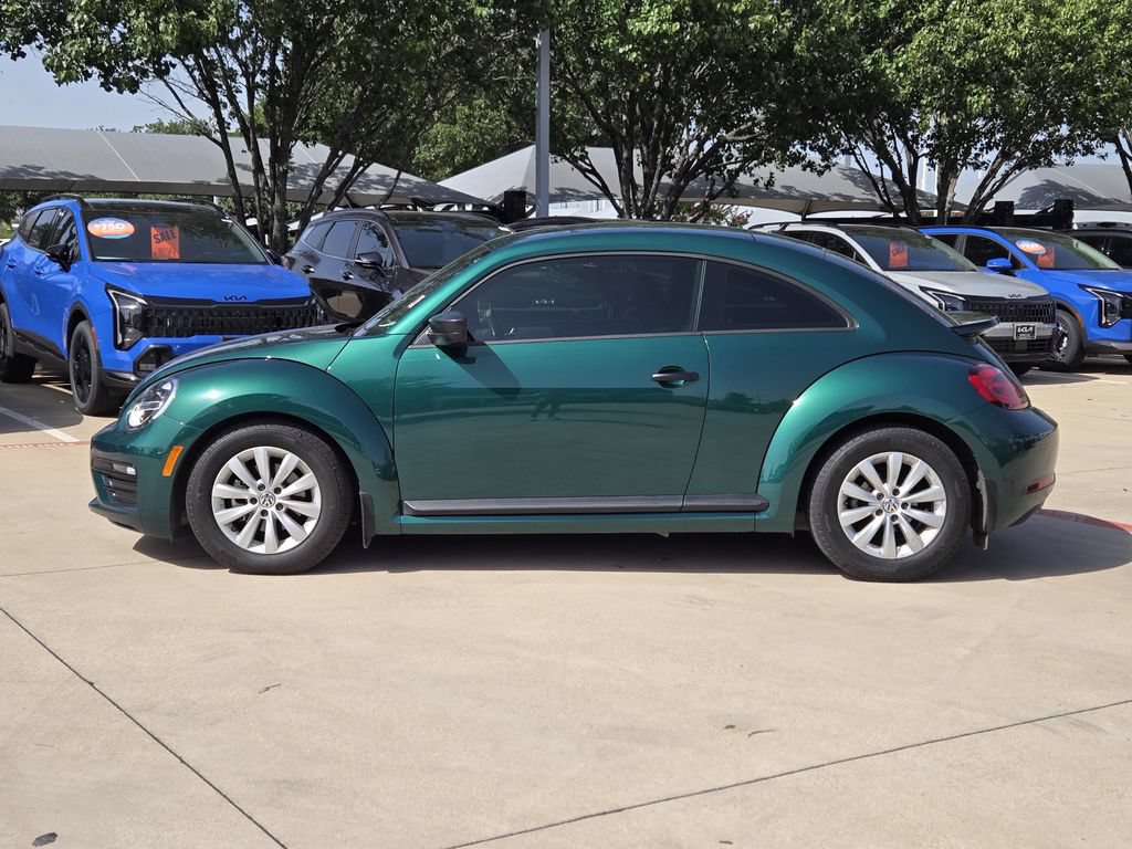 Used 2018 Volkswagen Beetle 2.0T Coast FWD image 12