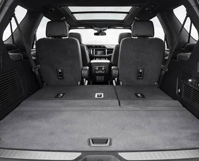 Used 2024 GMC Yukon Denali image 10