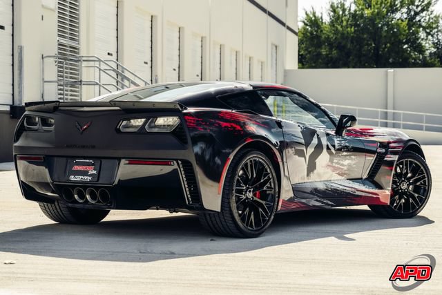 Used 2015 Chevrolet Corvette Z06 w/ 3LZ Preferred Equipment Group RWD image 39