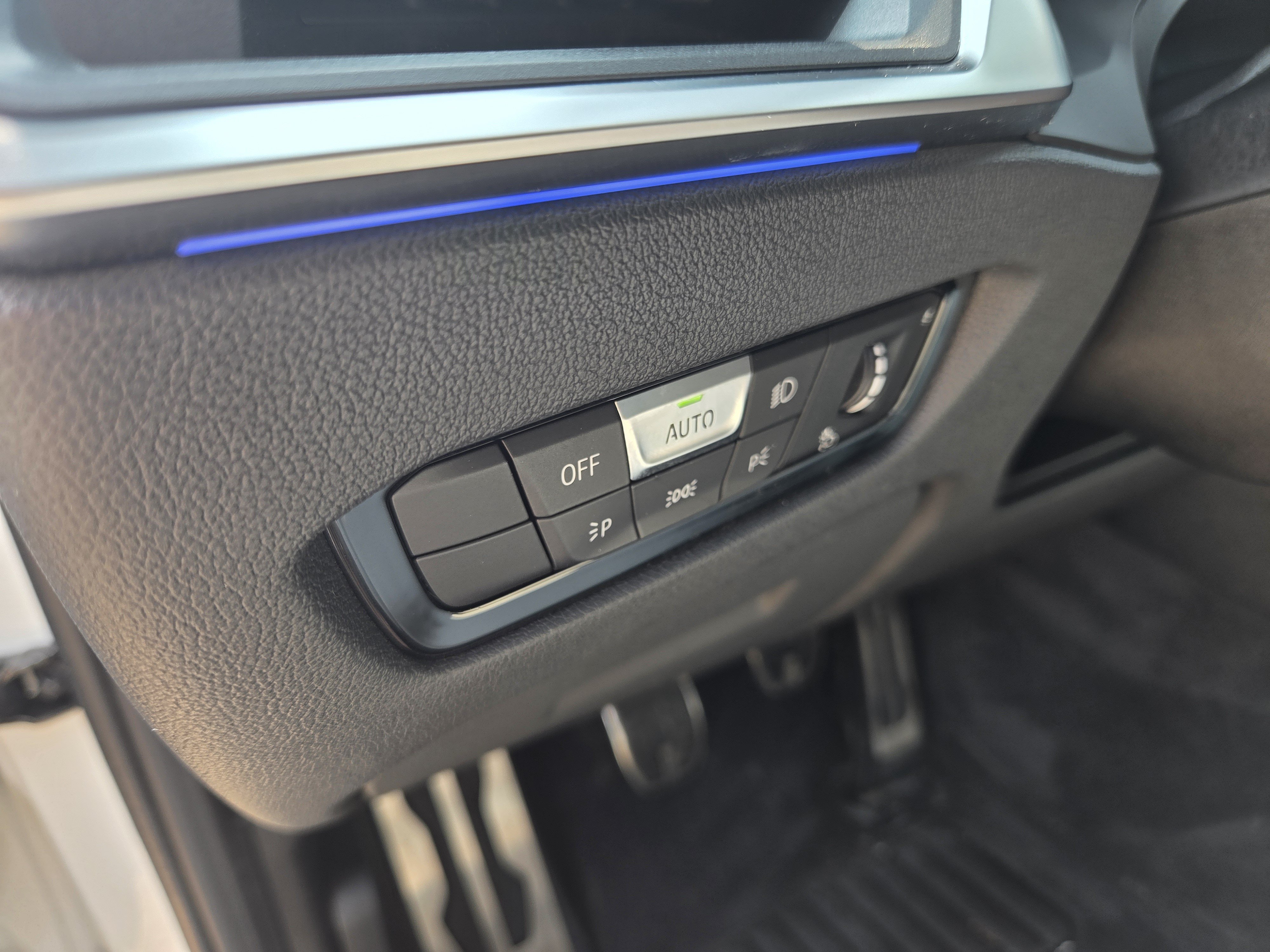 Used 2021 BMW M3 w/ Executive Package RWD image 12