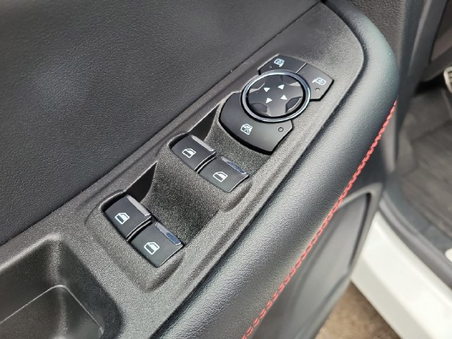 Certified 2024 Ford Edge ST-Line AWD/4WD image 14