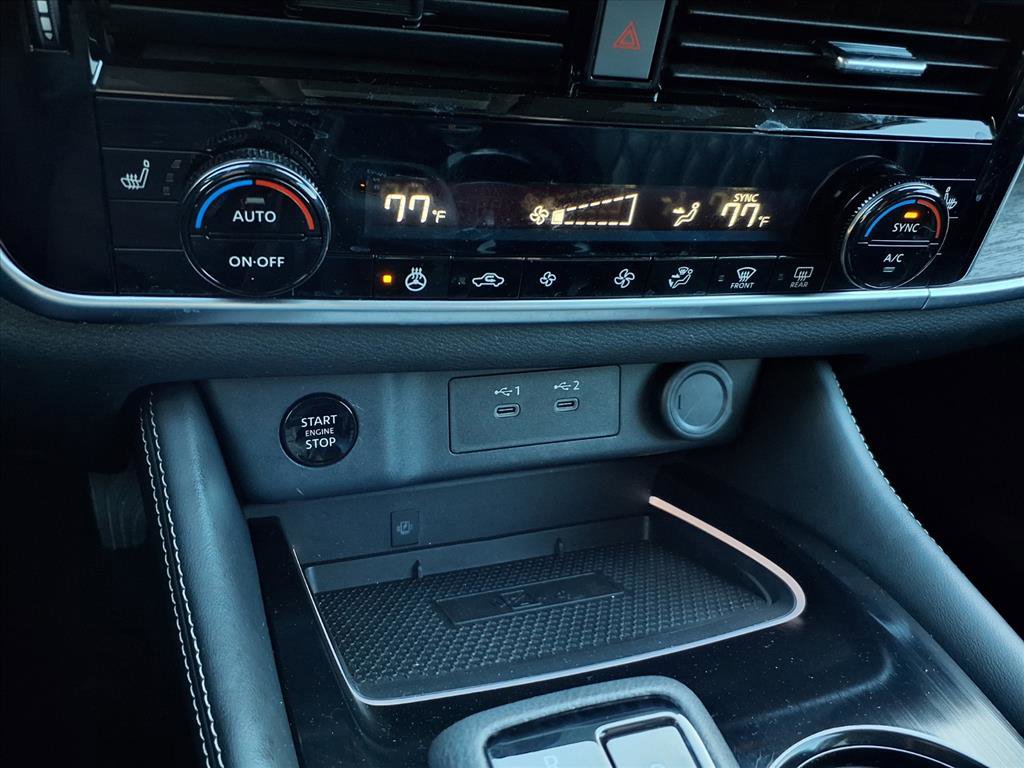 Used 2024 Nissan Rogue Platinum image 20