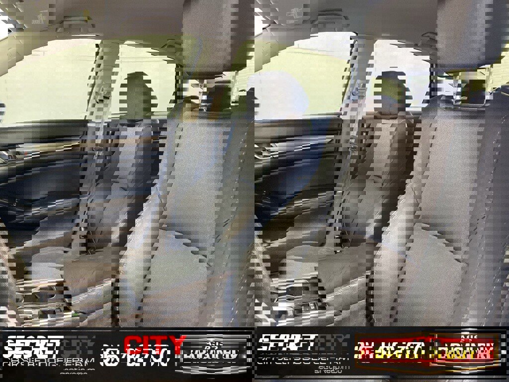 Used 2018 Honda Accord LX image 10