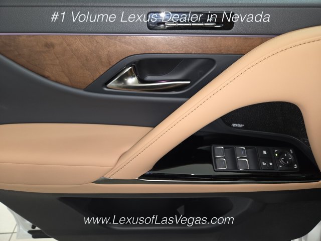 New 2026 Lexus LX 700h Luxury w/ Appearance Package AWD/4WD image 16