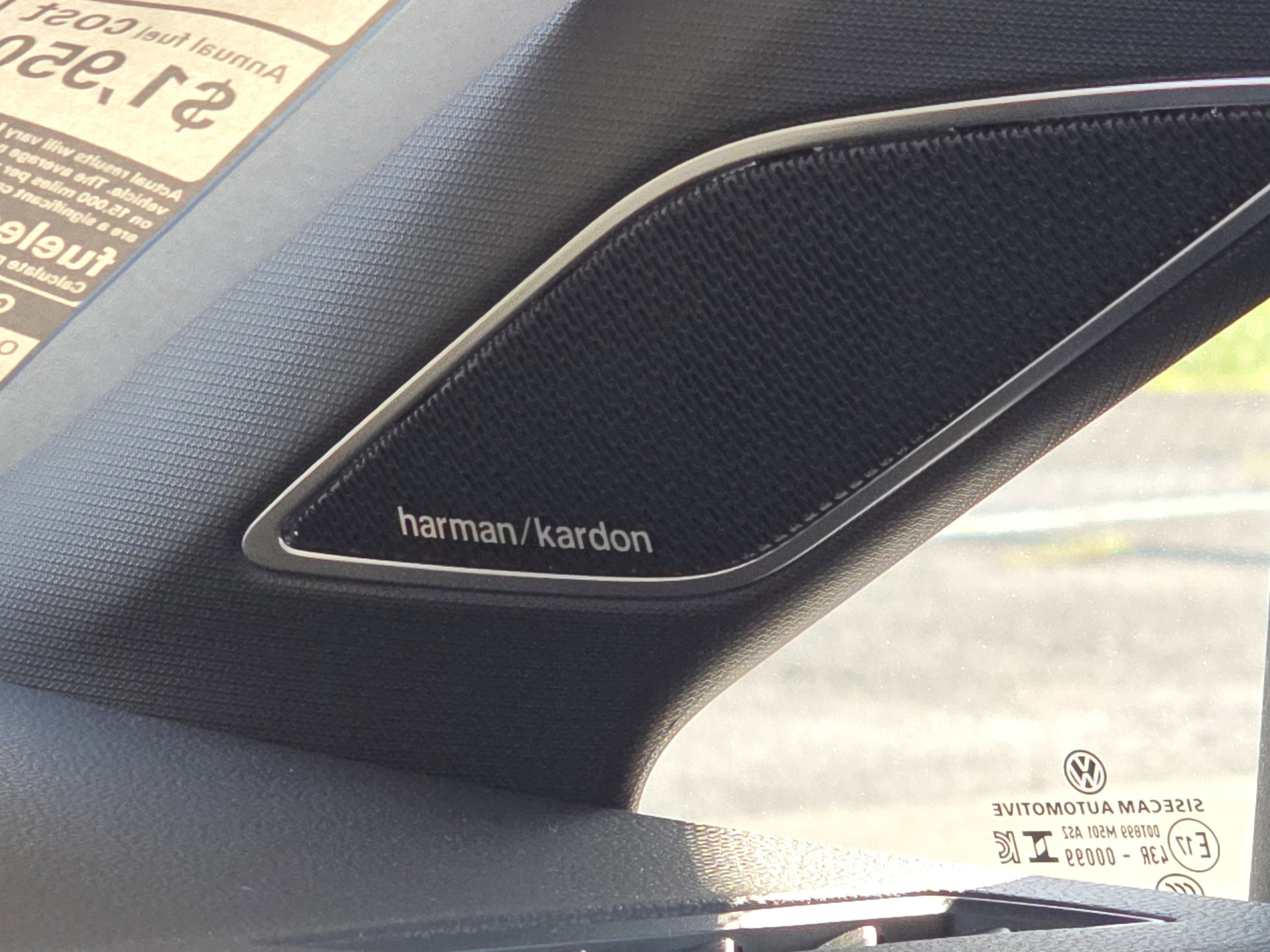 New 2025 Volkswagen GTI SE image 10