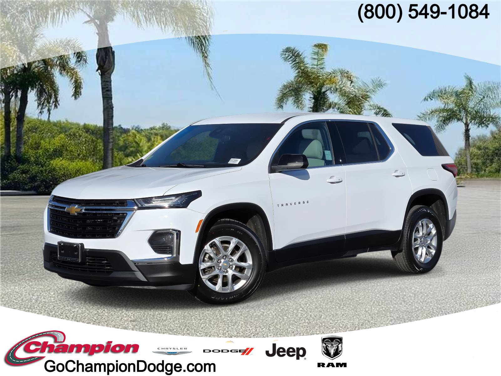 Used 2023 Chevrolet Traverse LS image 1