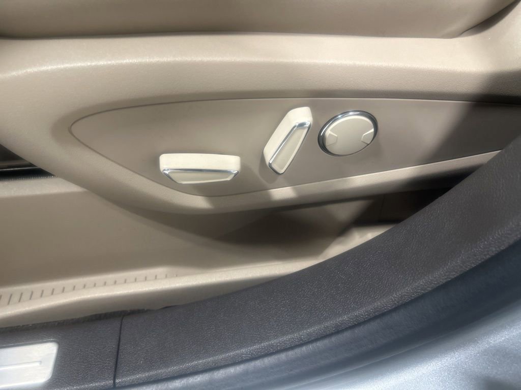 Certified 2022 Lincoln Nautilus Reserve image 11