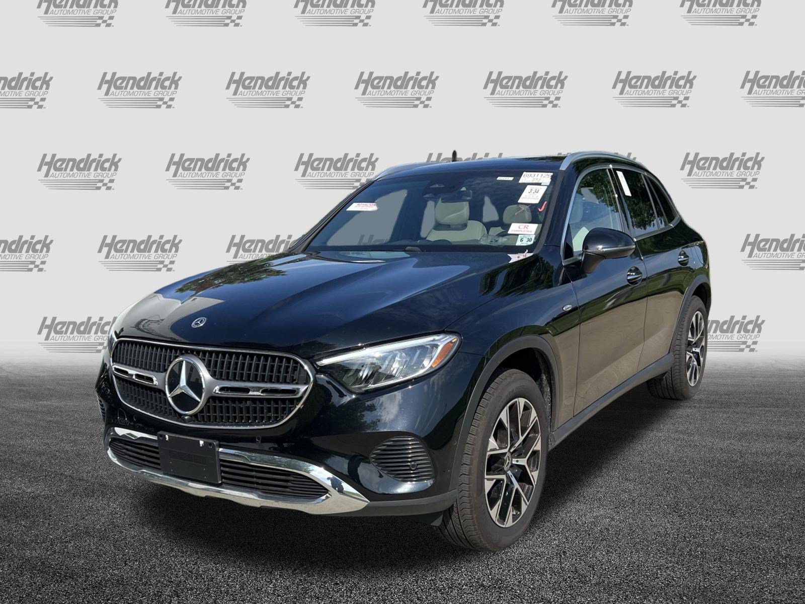 Used 2025 Mercedes-Benz GLC 350e 4MATIC image 6