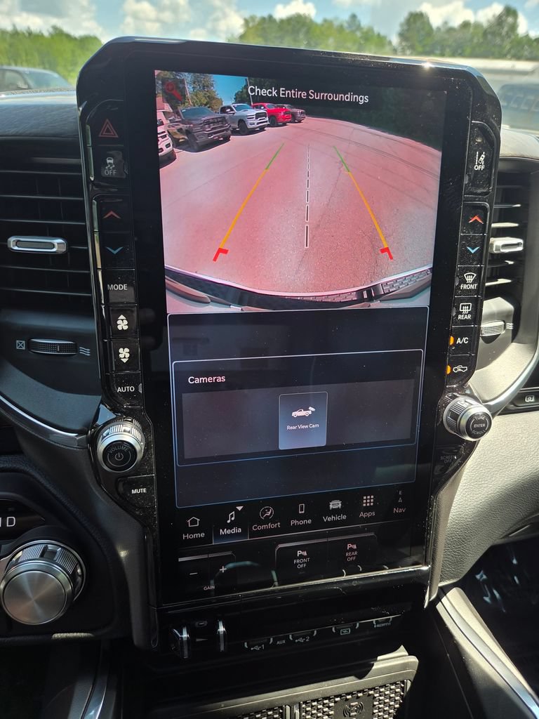 New 2026 RAM 1500 Laramie w/ Night Edition AWD/4WD image 18