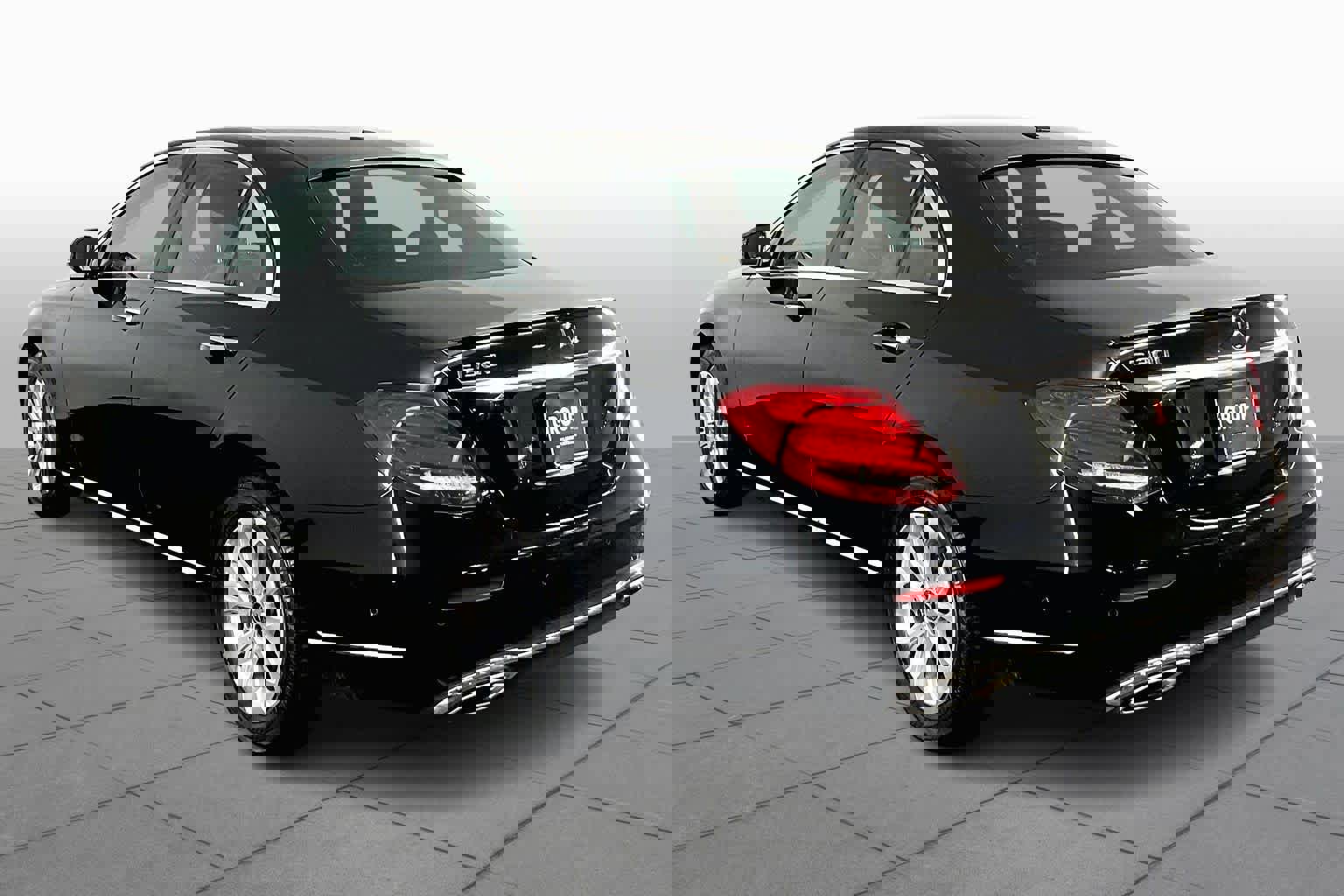 Used 2018 Mercedes-Benz E 300 4MATIC image 12