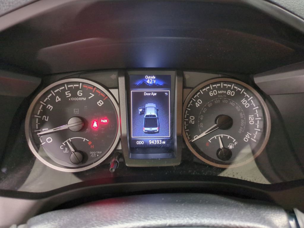 Used 2021 Toyota Tacoma TRD Off-Road image 36