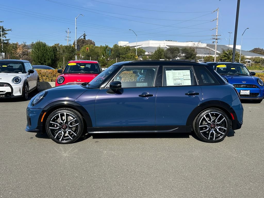 New 2026 MINI Cooper S image 2