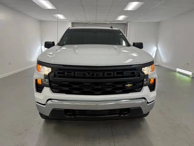Used 2026 Chevrolet Silverado 1500 W/T w/ WT Value Package image 2