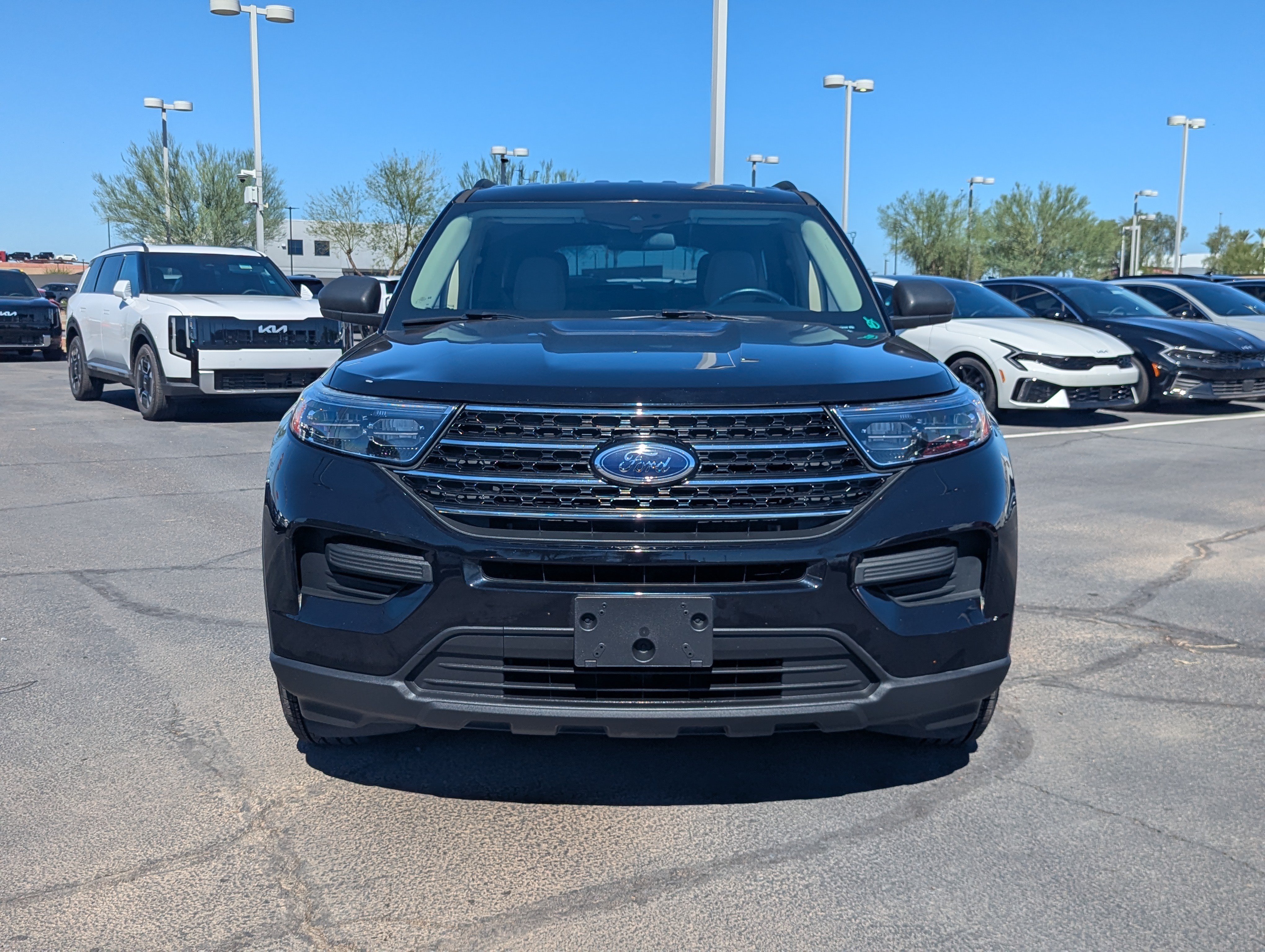 Used 2020 Ford Explorer XLT RWD image 8
