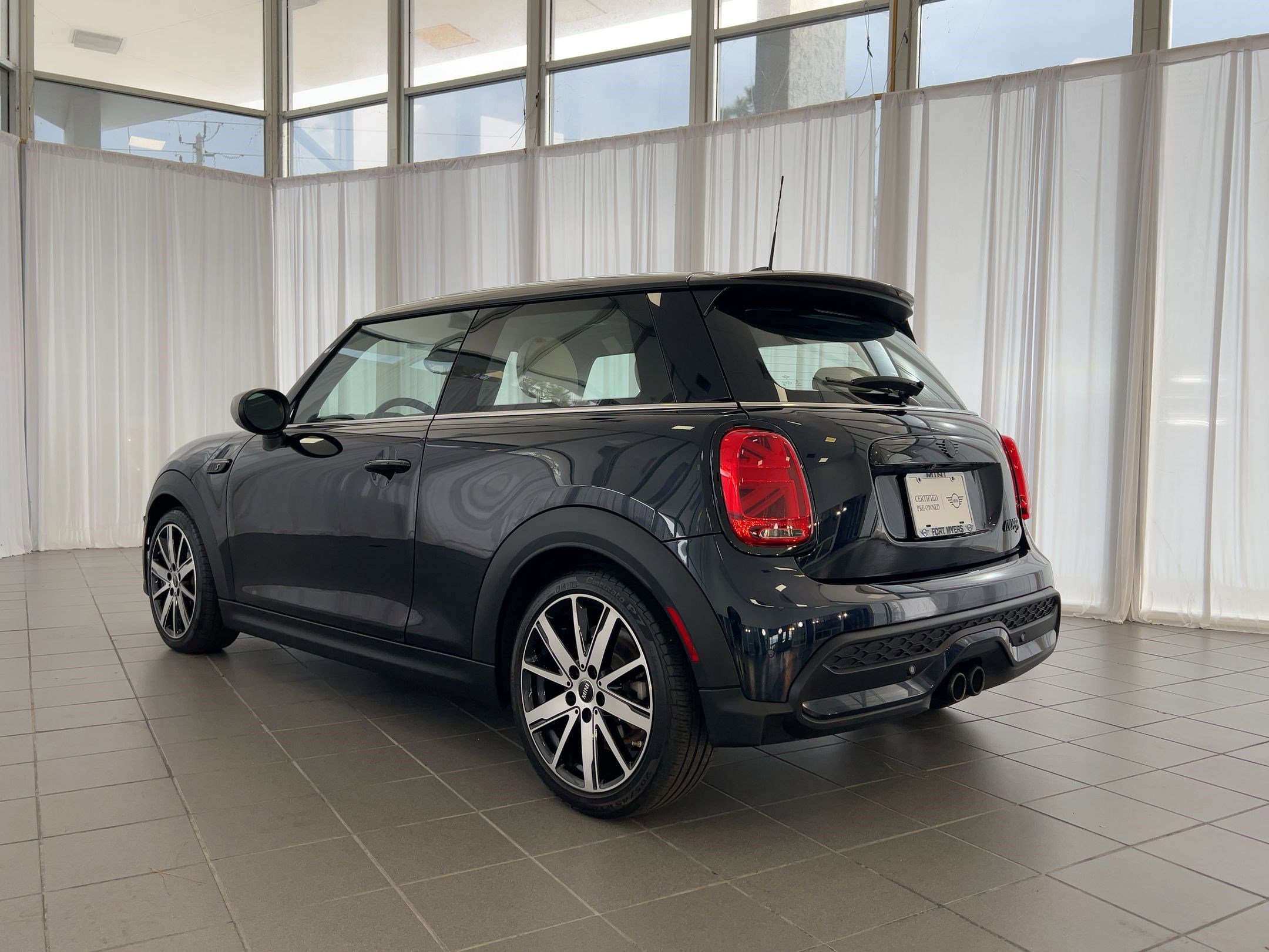 Used 2023 MINI Cooper S image 3