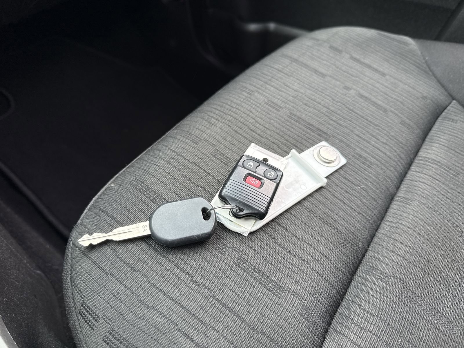 Used 2011 Ford Focus SE image 33