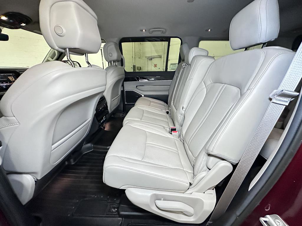 Used 2022 Jeep Wagoneer Series II image 30