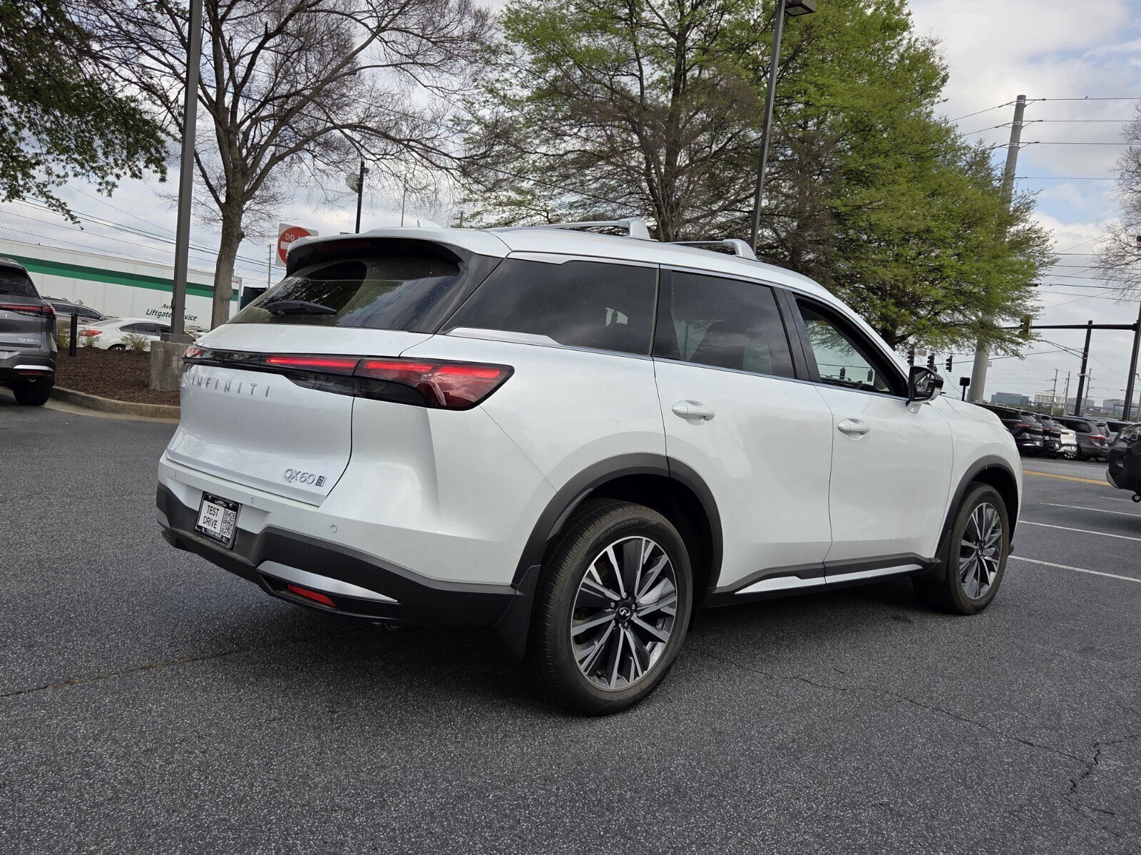 New 2026 INFINITI QX60 Luxe w/ Cargo Package image 6