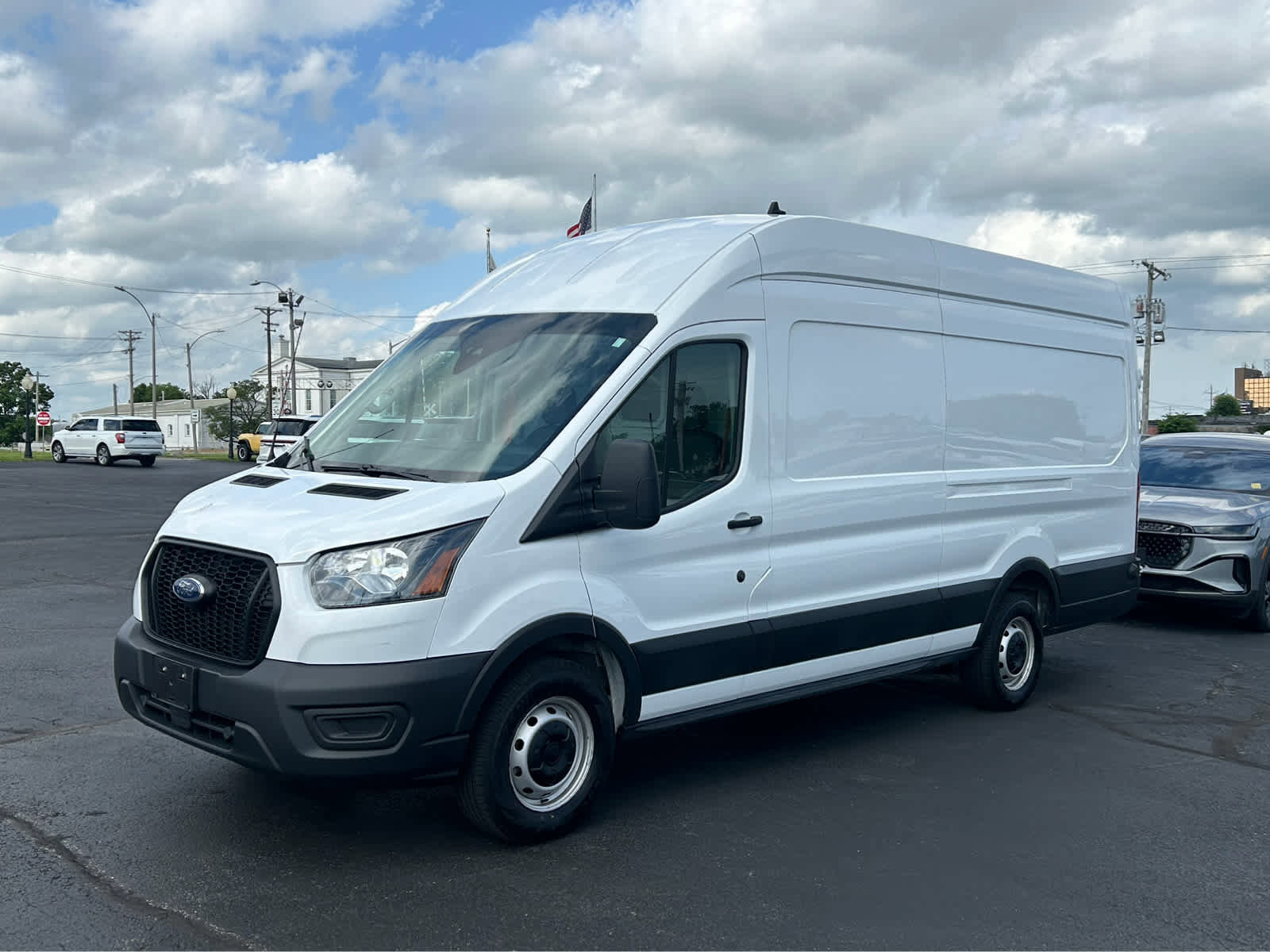 Used 2023 Ford Transit 250 w/ Load Area Protection Package image 2