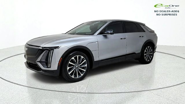 Used 2024 Cadillac Lyriq Sport RWD image 4