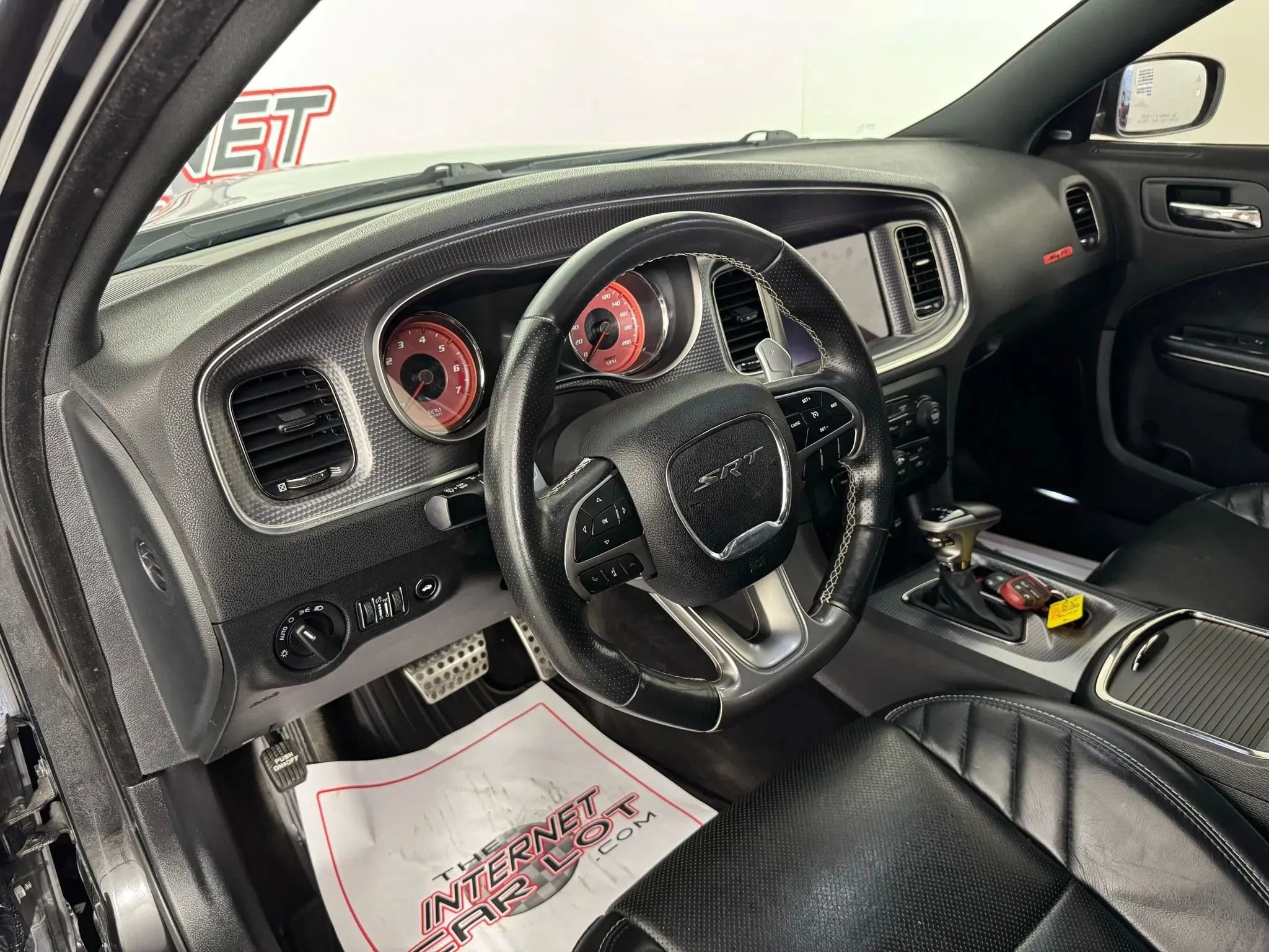 Used 2018 Dodge Charger SRT Hellcat RWD image 10