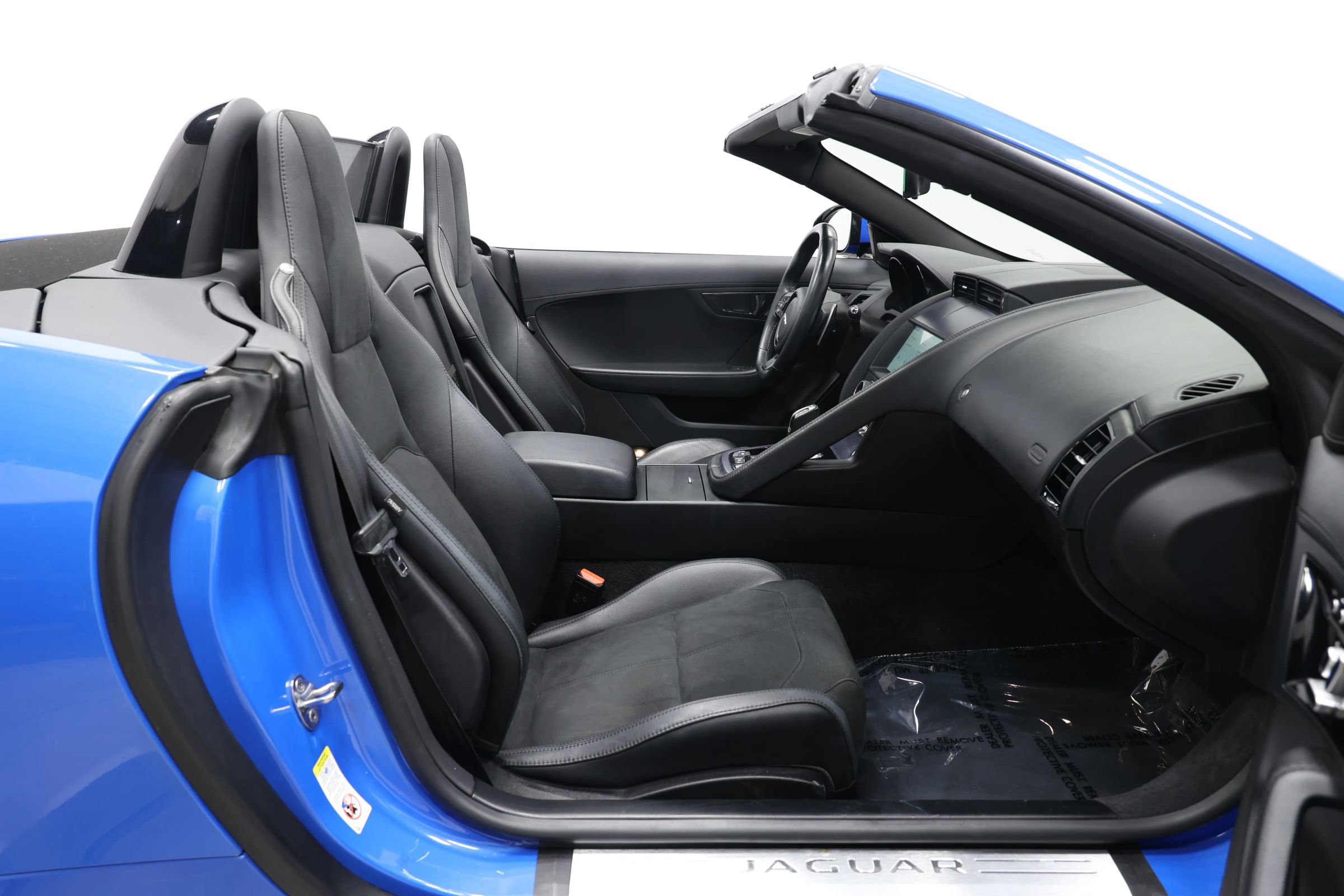 Used 2020 Jaguar F-TYPE Convertible image 53