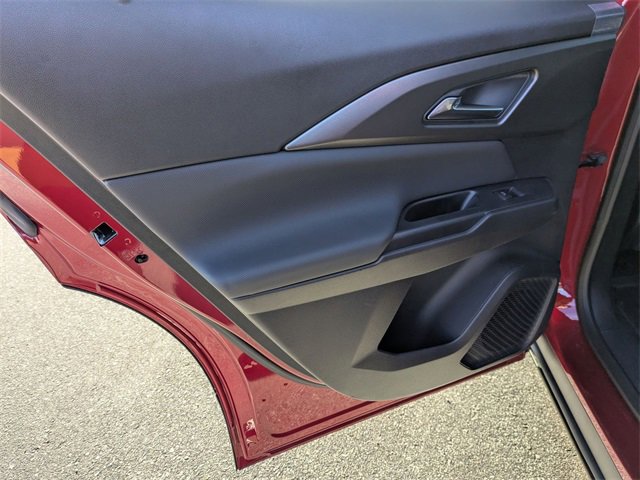 New 2026 Chevrolet Equinox EV LT image 25