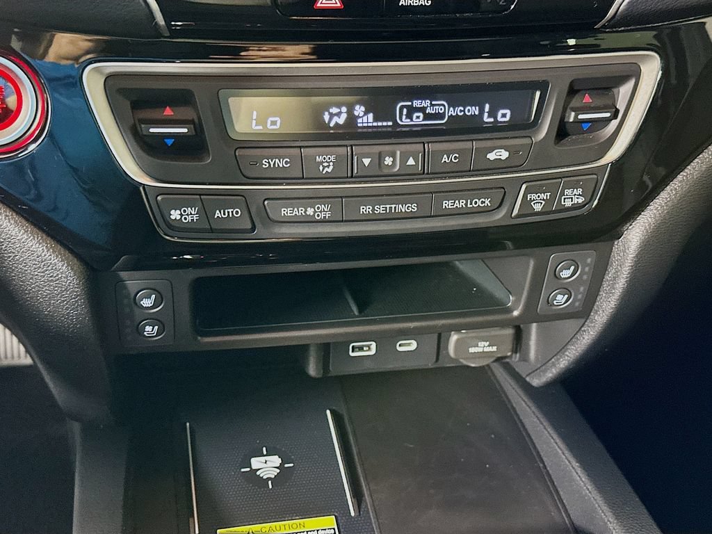 Certified 2024 Honda Passport Black Edition image 15