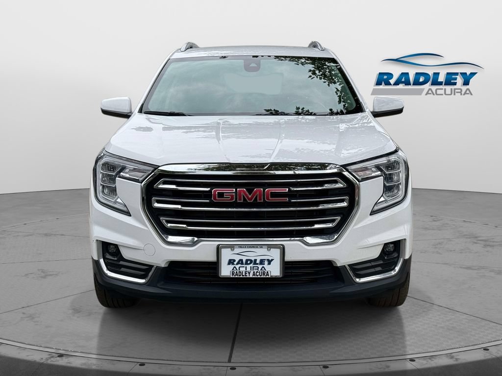 Used 2023 GMC Terrain SLT AWD/4WD image 2
