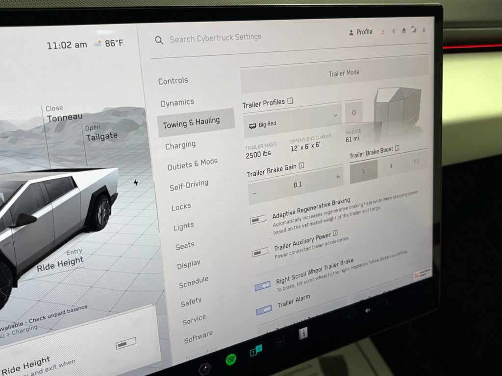 Used 2024 Tesla Cybertruck AWD Crew Cab image 40