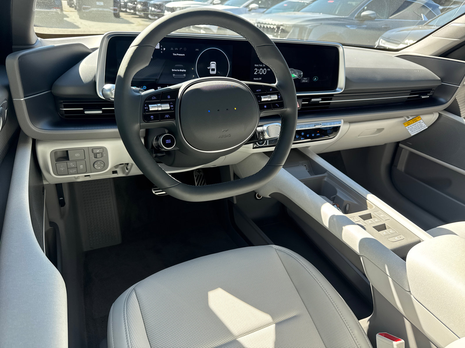 New 2025 Hyundai Ioniq 6 Limited image 15