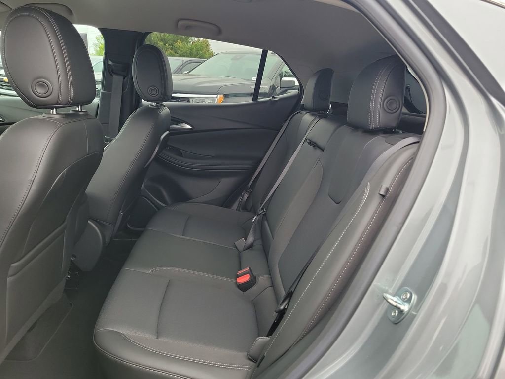 Used 2023 Buick Encore GX Select w/ Safety Package II FWD image 23