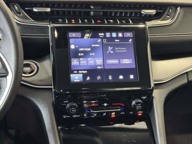 Certified 2023 Jeep Grand Cherokee Laredo image 21