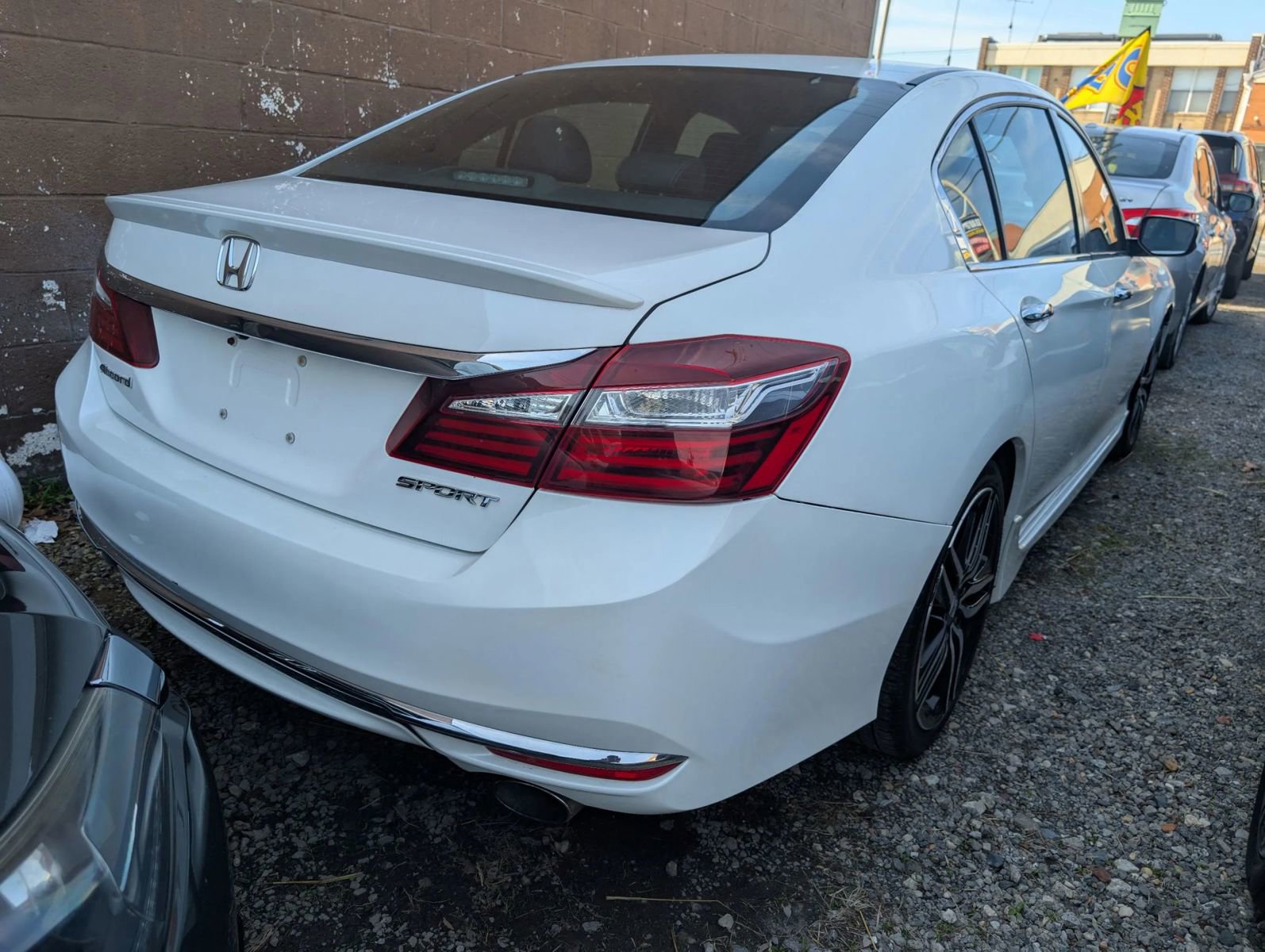 Used 2017 Honda Accord Sport image 15