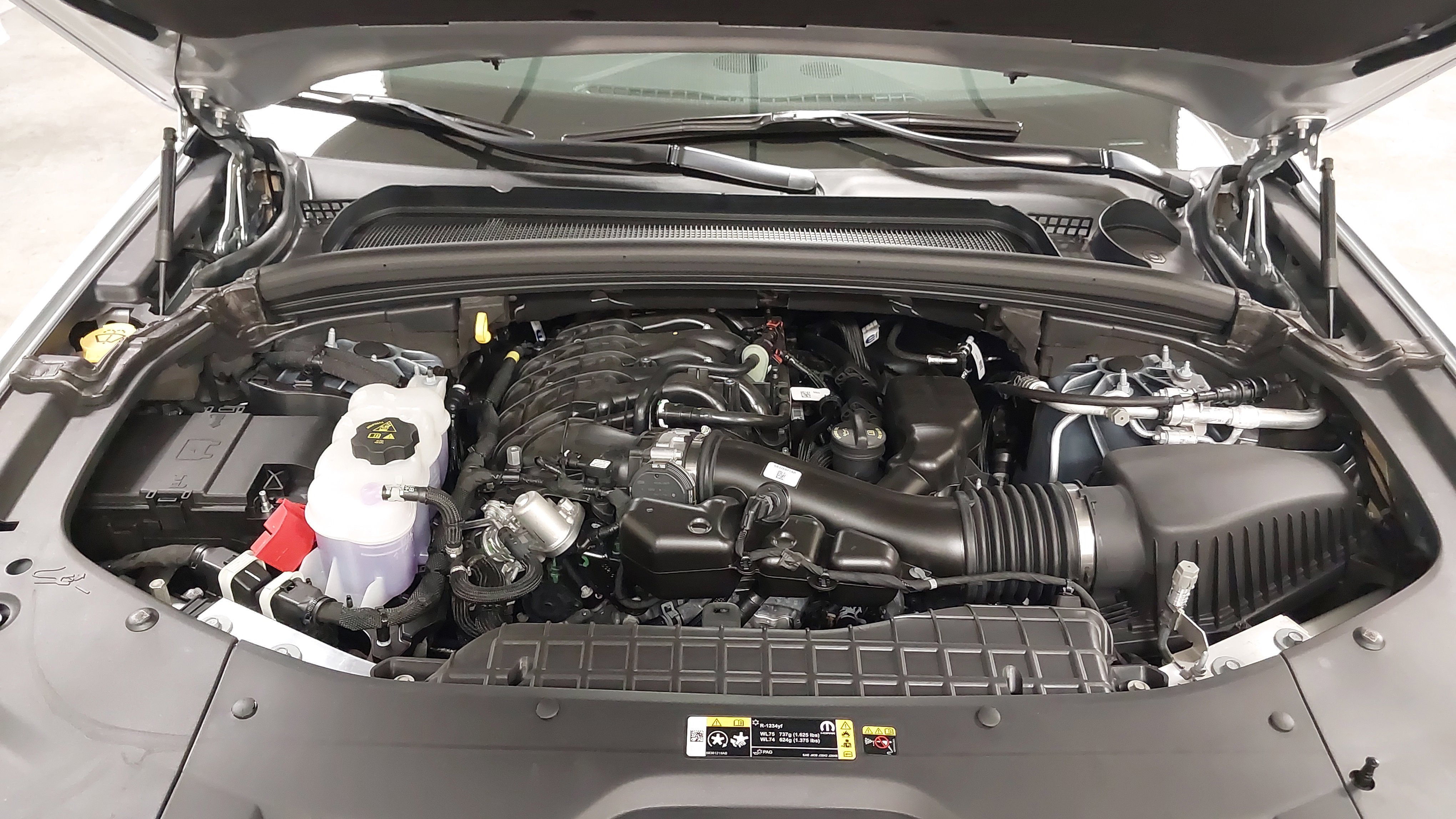 New 2025 Jeep Grand Cherokee L Limited w/ Luxury Tech Group II image 30