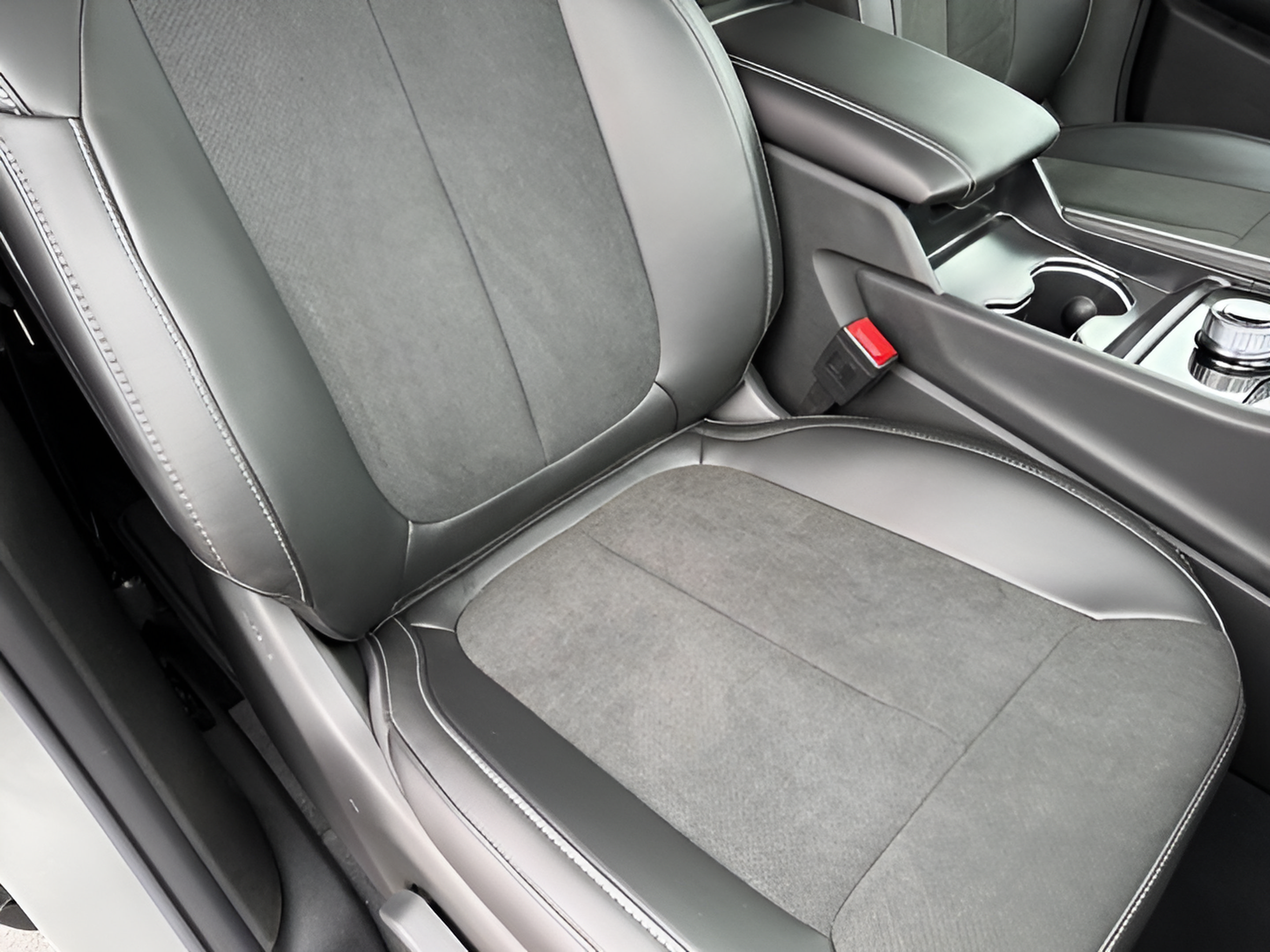 New 2027 Jeep Grand Cherokee Laredo X AWD/4WD image 17