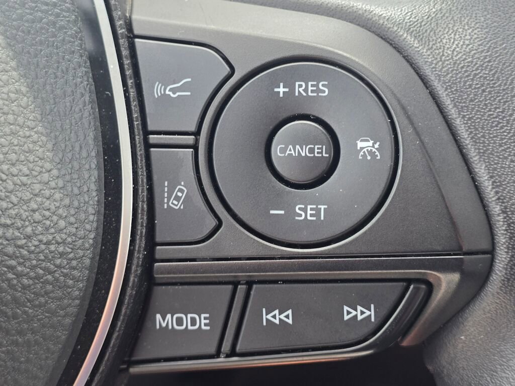 Certified 2025 Toyota RAV4 XLE Premium image 29