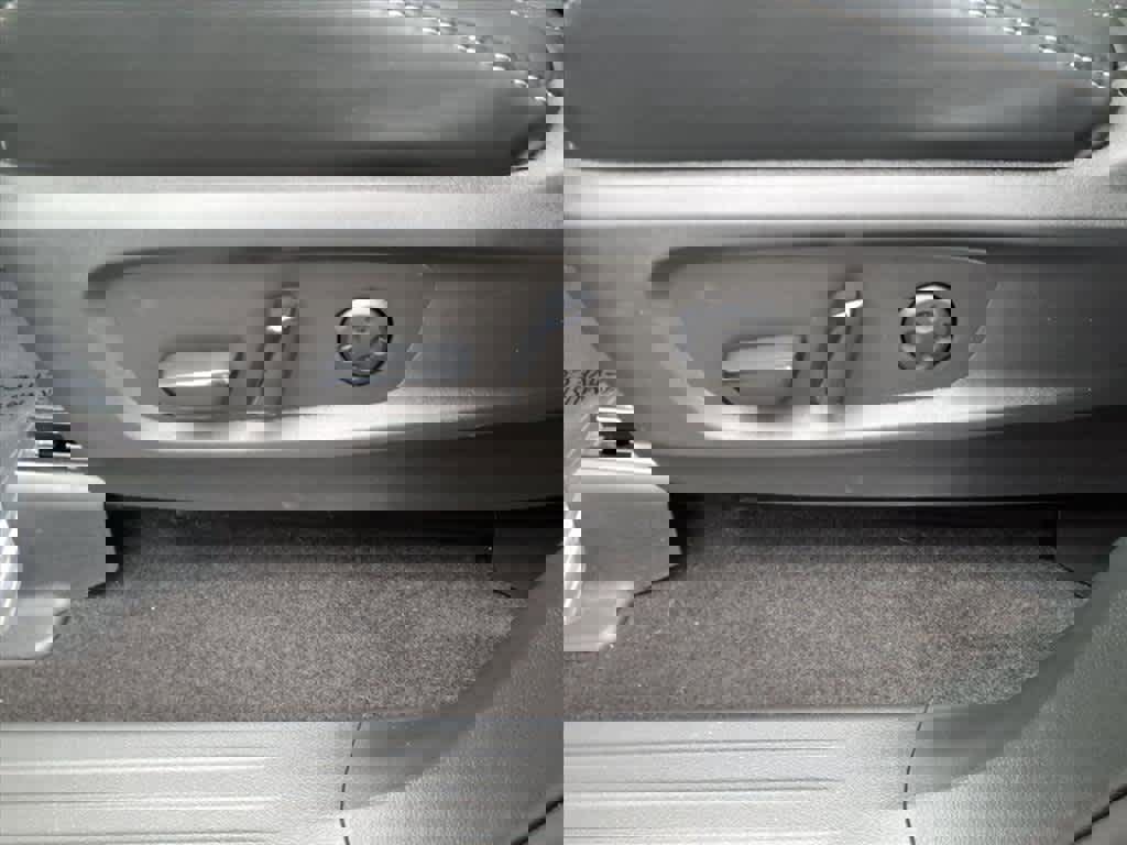 Certified 2023 INFINITI QX60 Pure image 17