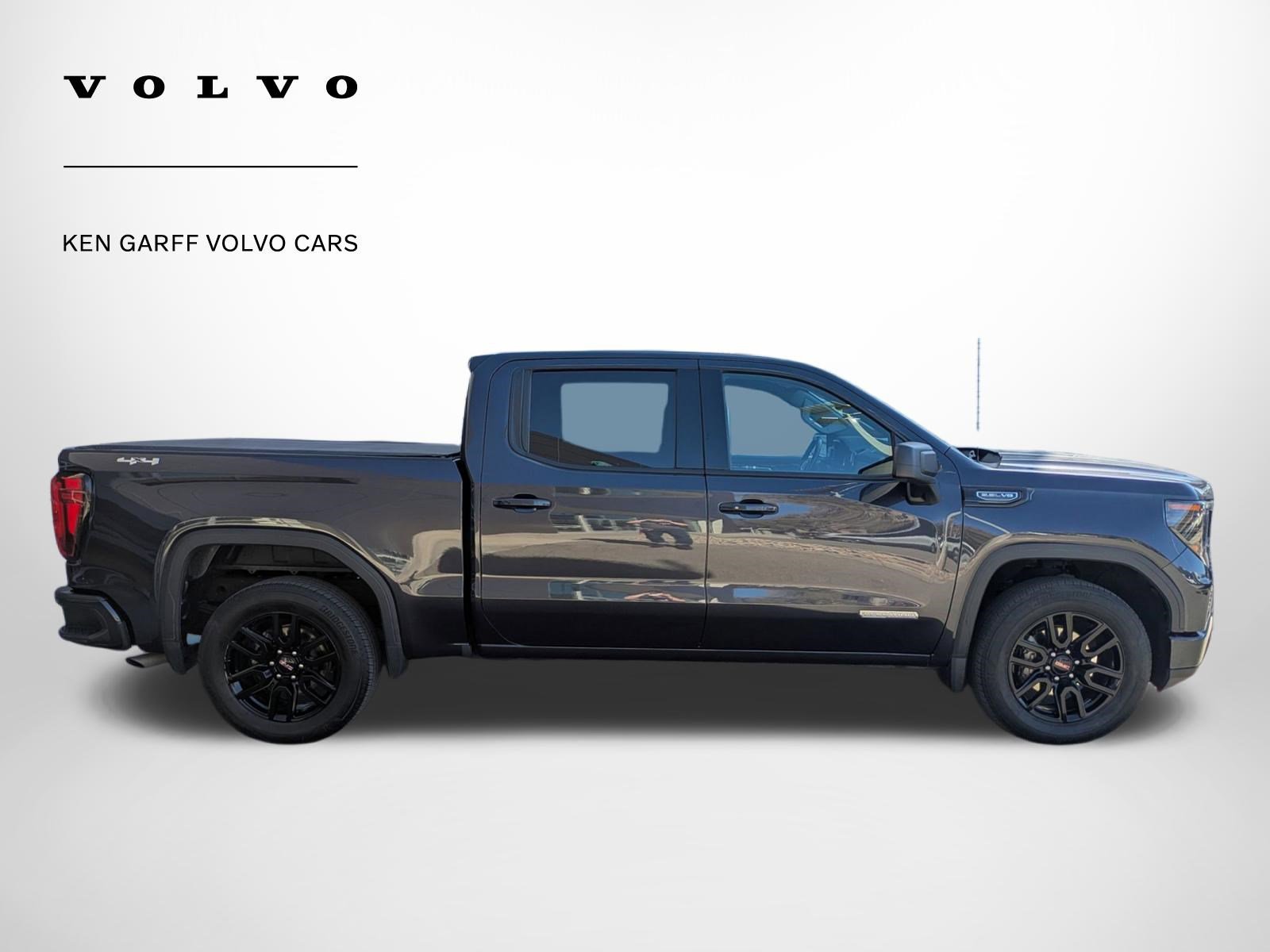 Used 2022 GMC Sierra 1500 Elevation image 2