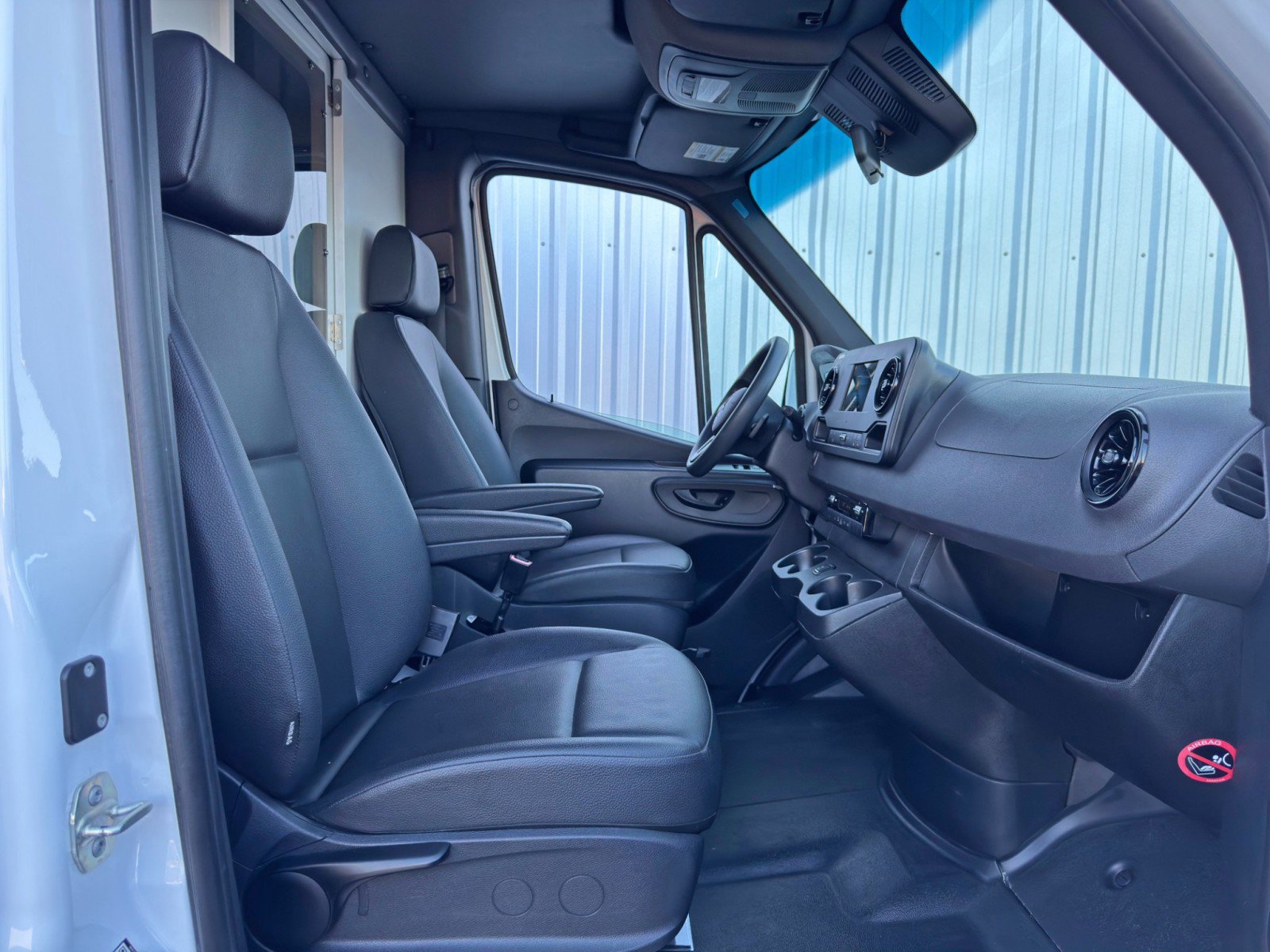Used 2023 Mercedes-Benz Sprinter 3500 w/ Acoustic Package image 15