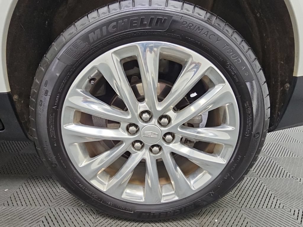 Used 2019 Cadillac XT5 Premium Luxury FWD image 43