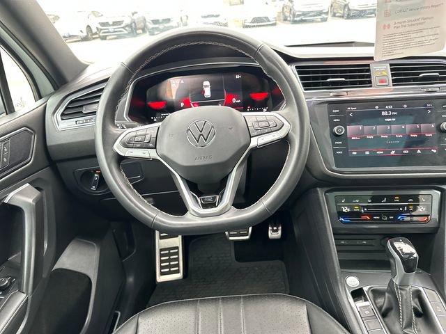 Certified 2023 Volkswagen Tiguan SE R-Line AWD/4WD image 17