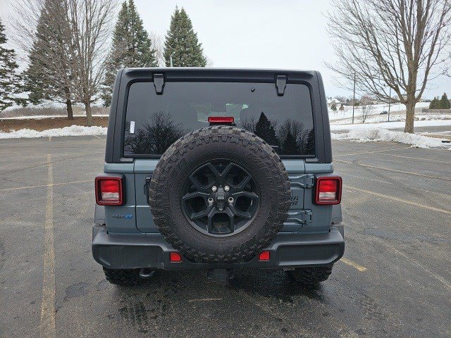 Used 2025 Jeep Wrangler Willys image 5