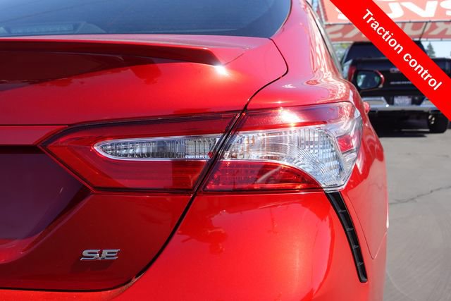 Certified 2020 Toyota Camry SE w/ Convenience Package image 9
