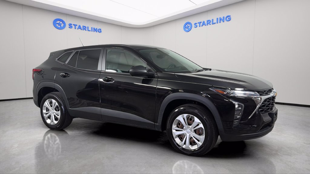 Certified 2024 Chevrolet Trax LS FWD image 13