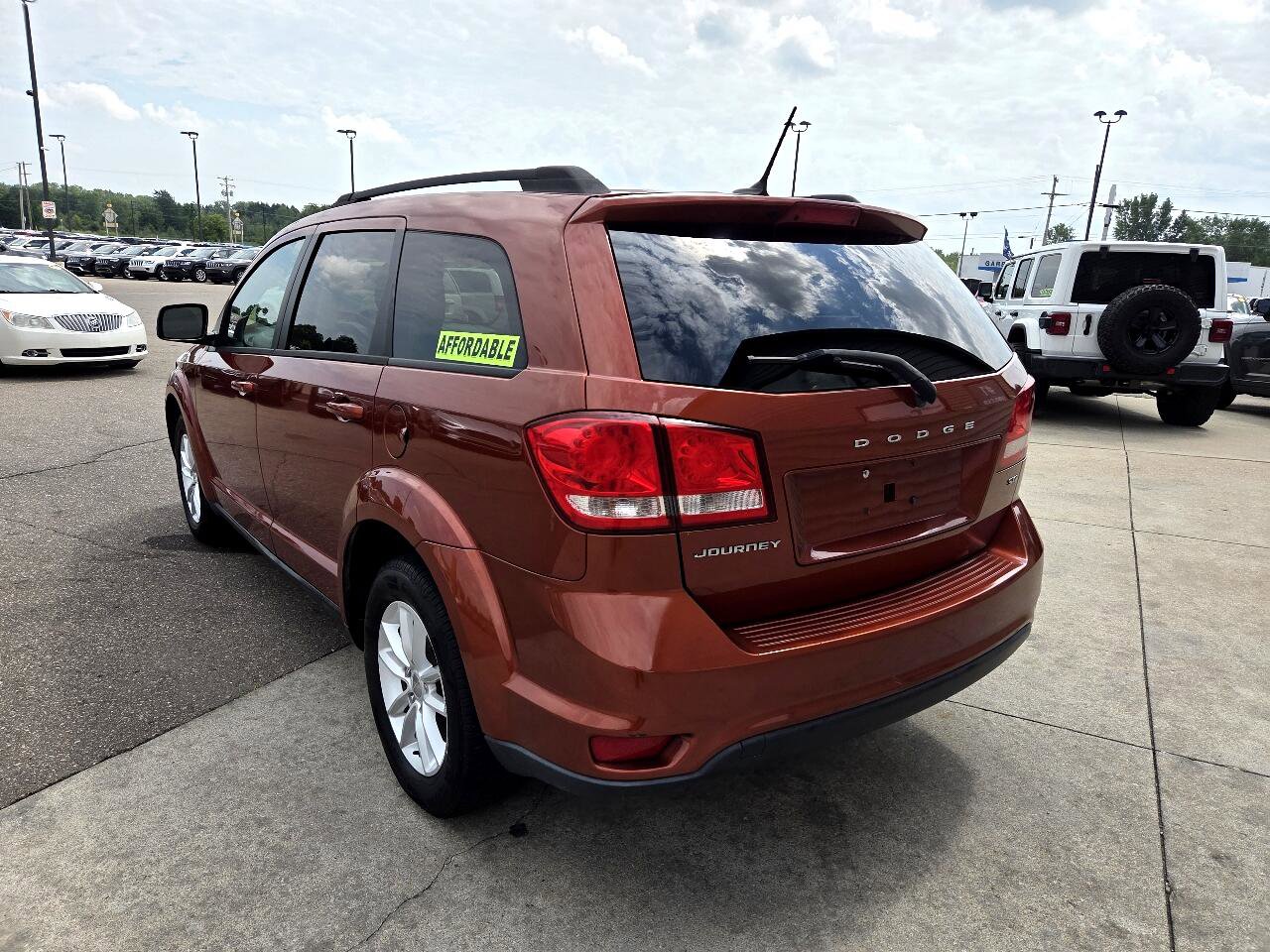Used 2013 Dodge Journey SXT image 7