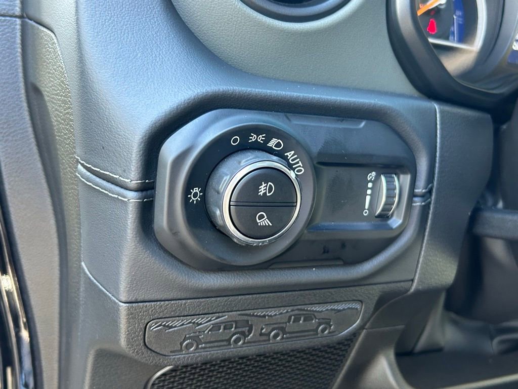 Used 2025 Jeep Gladiator Mojave image 49